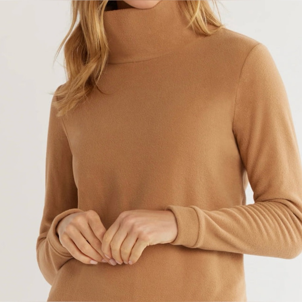 Dudley Stephens Cobble Hill Turtleneck (L) in camel